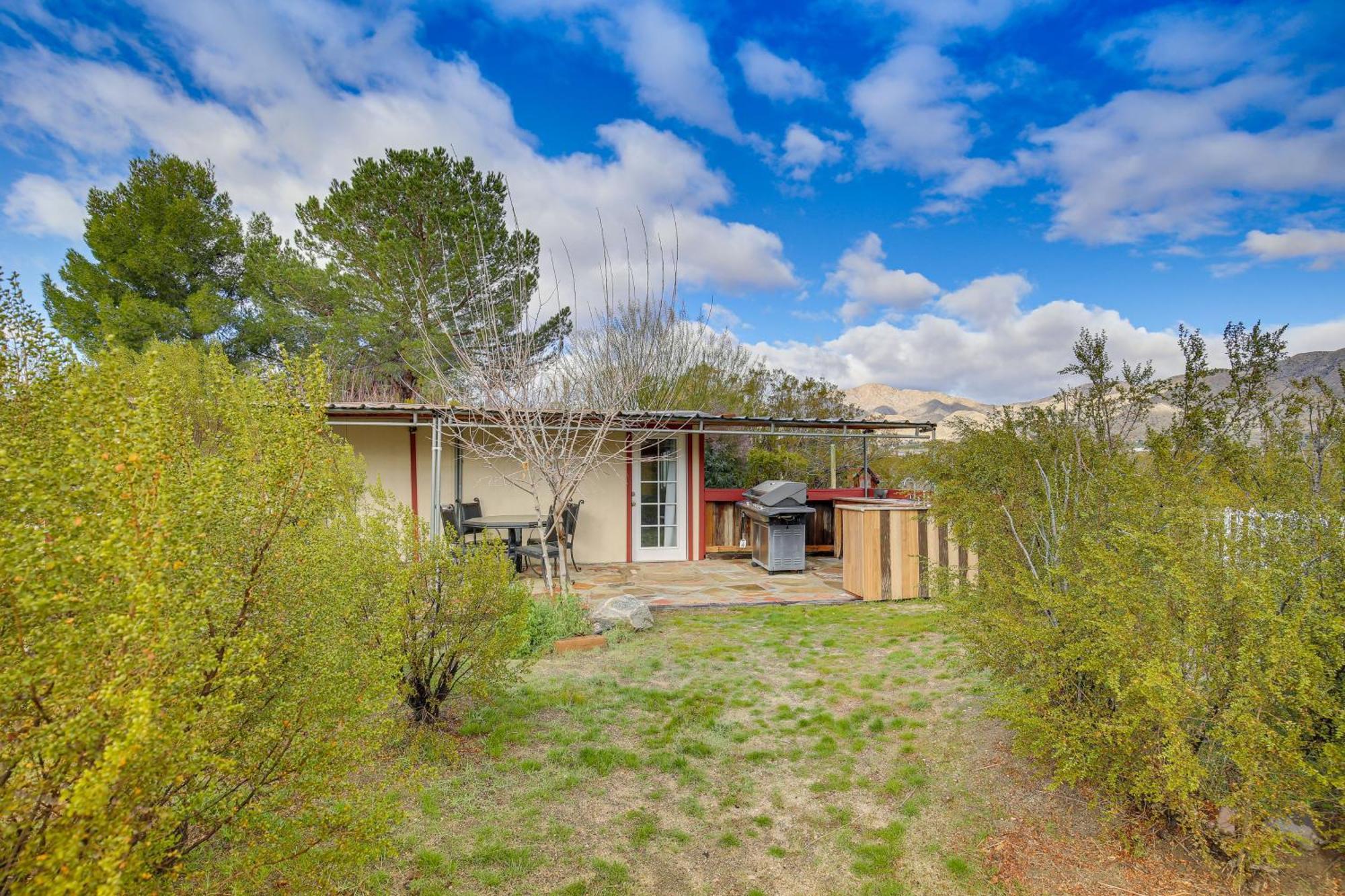 Mountain-View Morongo Valley Cabin Quiet Setting! Villa Exterior photo